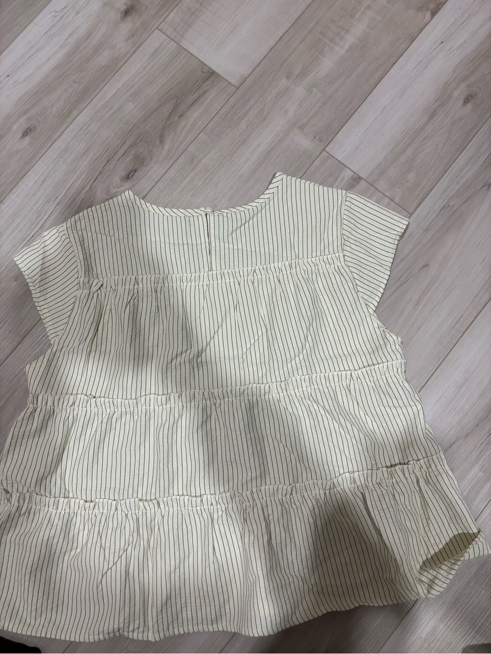 Women’s shirt